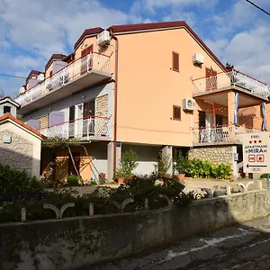 Mira Gostinjska kuća